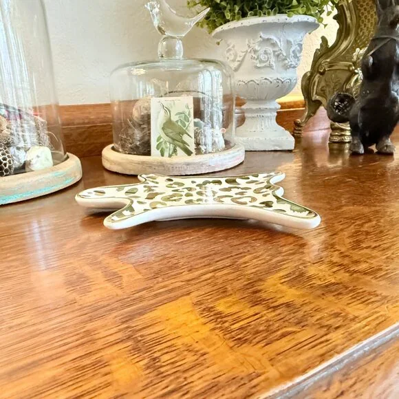 Leopard Jewelry Tray Porcelain 6" Gold and white - Picture 6 of 9